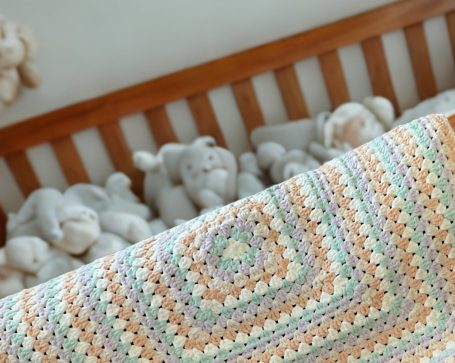 Tutti Frutti - Granny Square Baby Throw